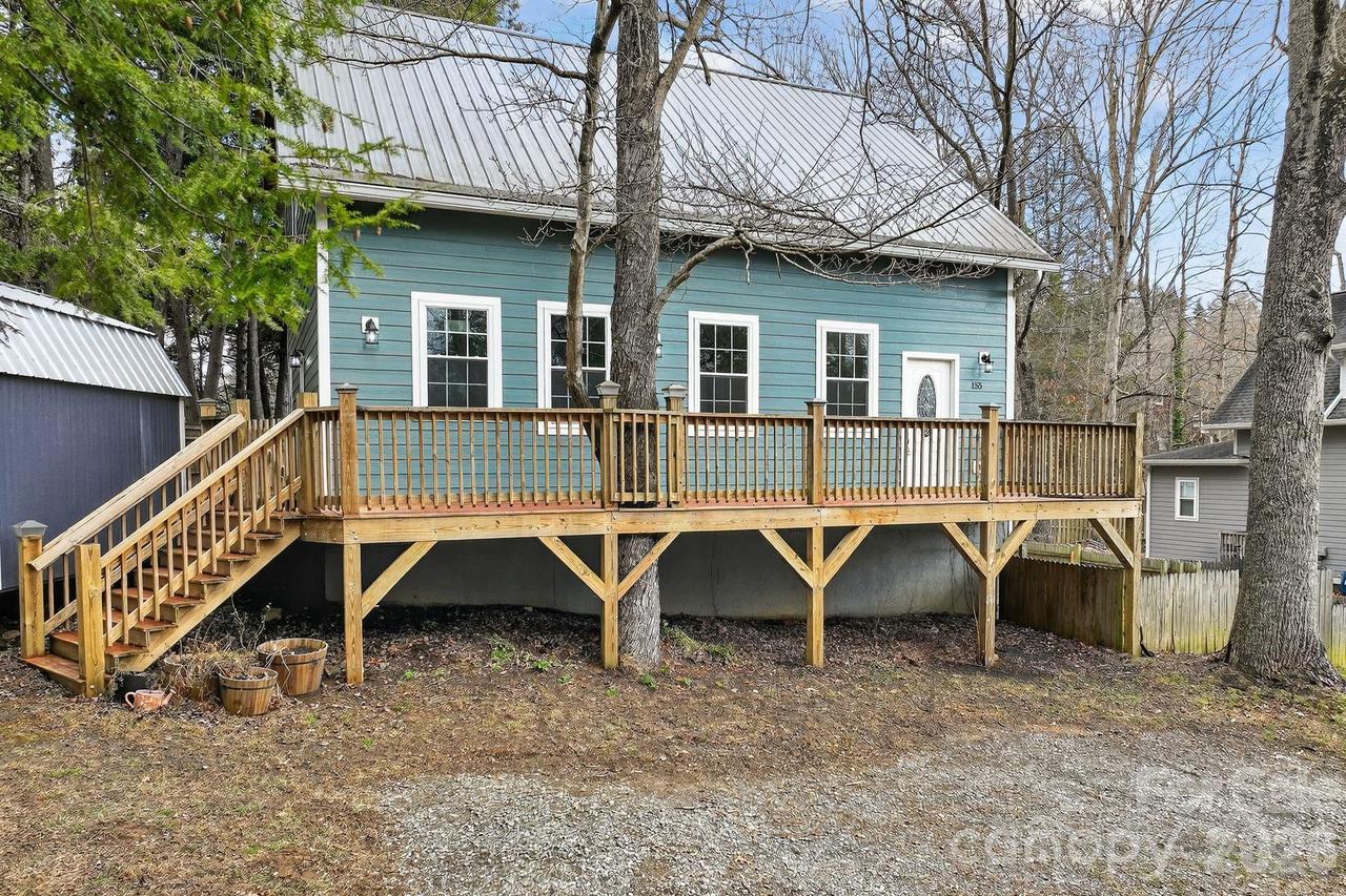 155 N Fork Rd., Black Mountain, NC 28711