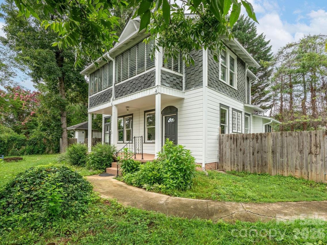 111-113 Stewart St., Hendersonville, NC 28792