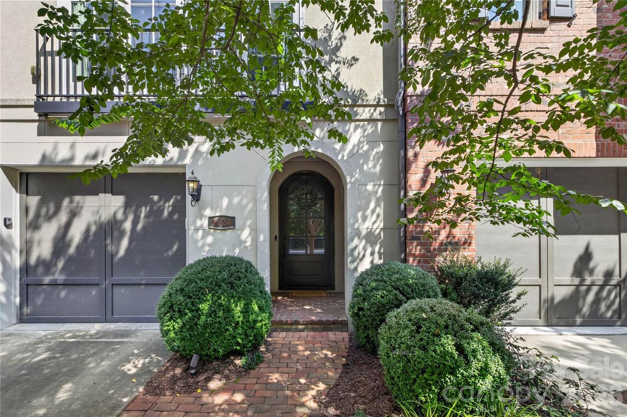 1624 Lombardy Cir., Charlotte, NC 28203