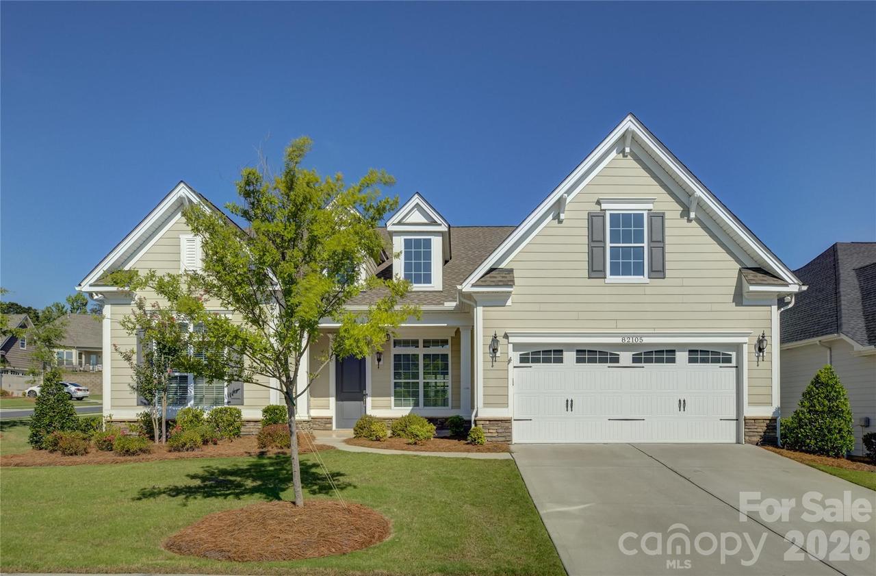 82105 Standing Oak Dr., Charlotte, NC 28278