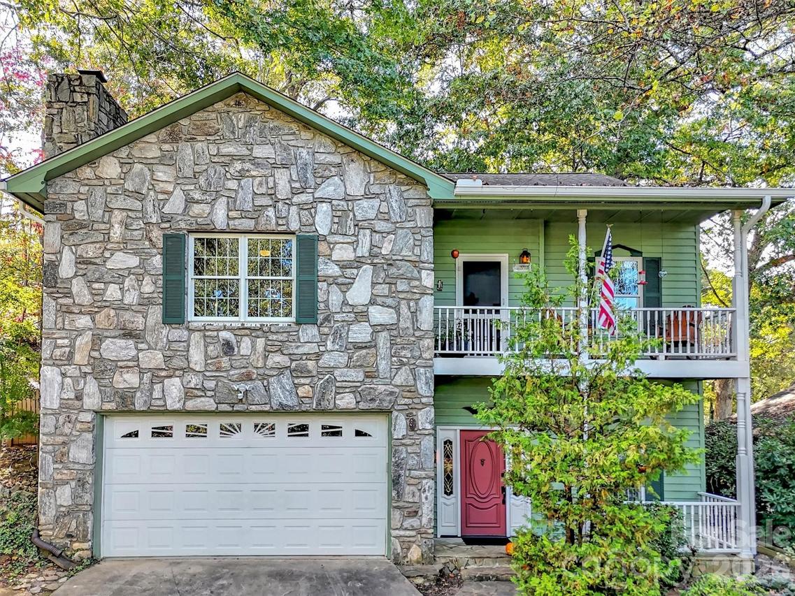 132 Aldersgate Rd., Waynesville, NC 28786