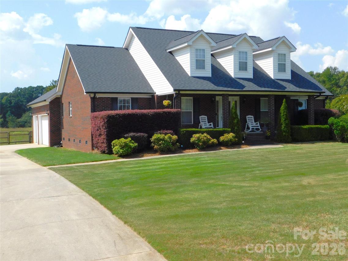 2502 Burton Estates Ln., Lincolnton, NC 28092