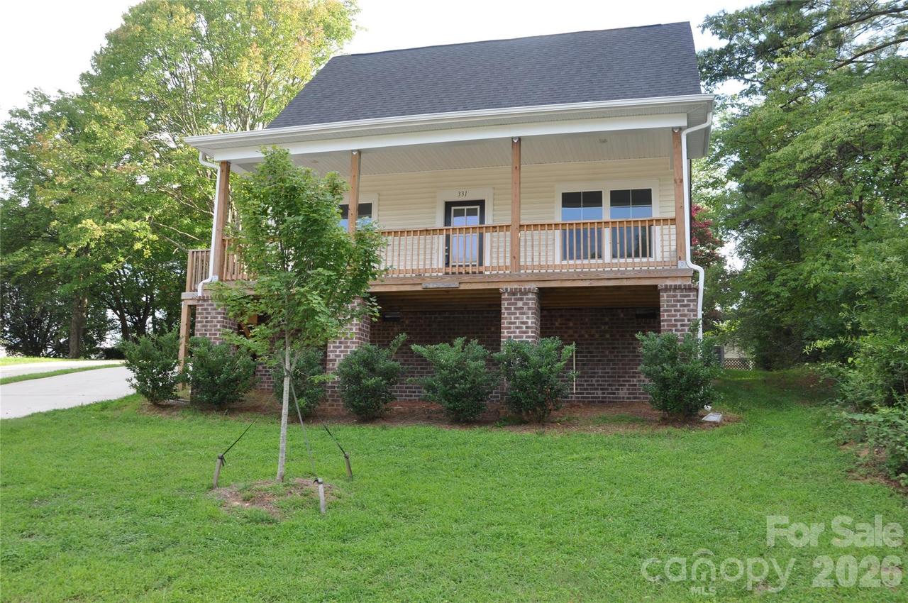 331 Nesbit Ave., Mooresville, NC 28115