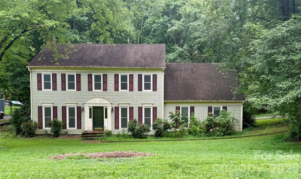 5424 Gristmill Ln., Charlotte, NC 28227