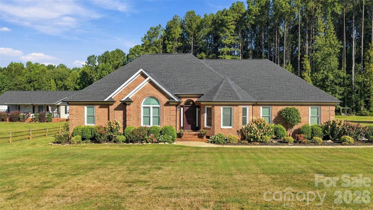 935 Killian Rd., Stanley, NC 28164
