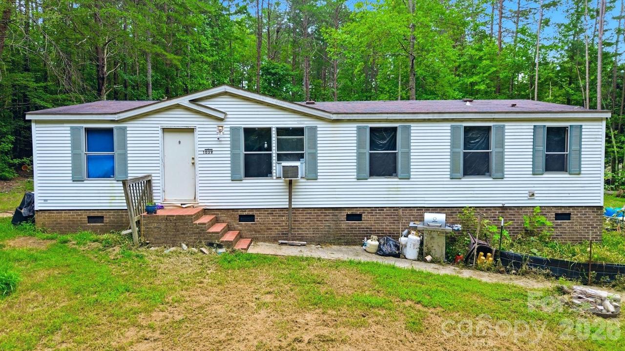 1039 Monterey Dr., Iron Station, NC 28080