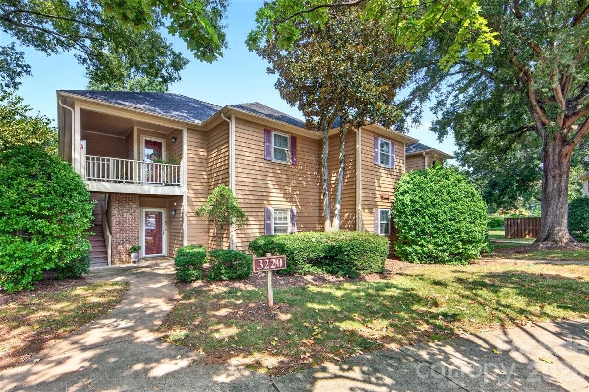 3220 Selwyn Farms Ln. #5, Charlotte, NC 28209