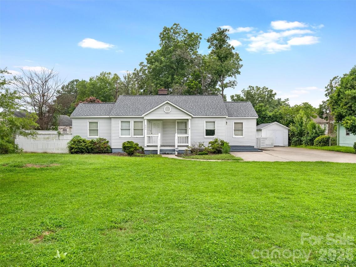 646 Marsh Rd., Charlotte, NC 28209
