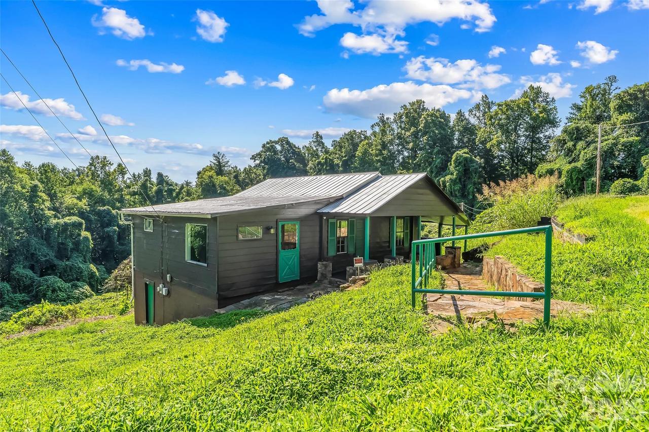 4576 St Pauls Church Rd., Morganton, NC 28655