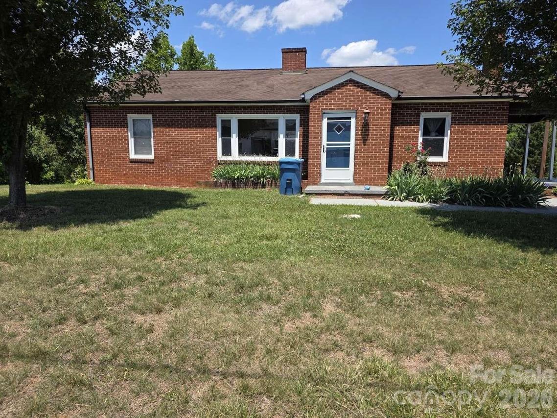 744 Pleasant Hill Rd., Lenoir, NC 28645