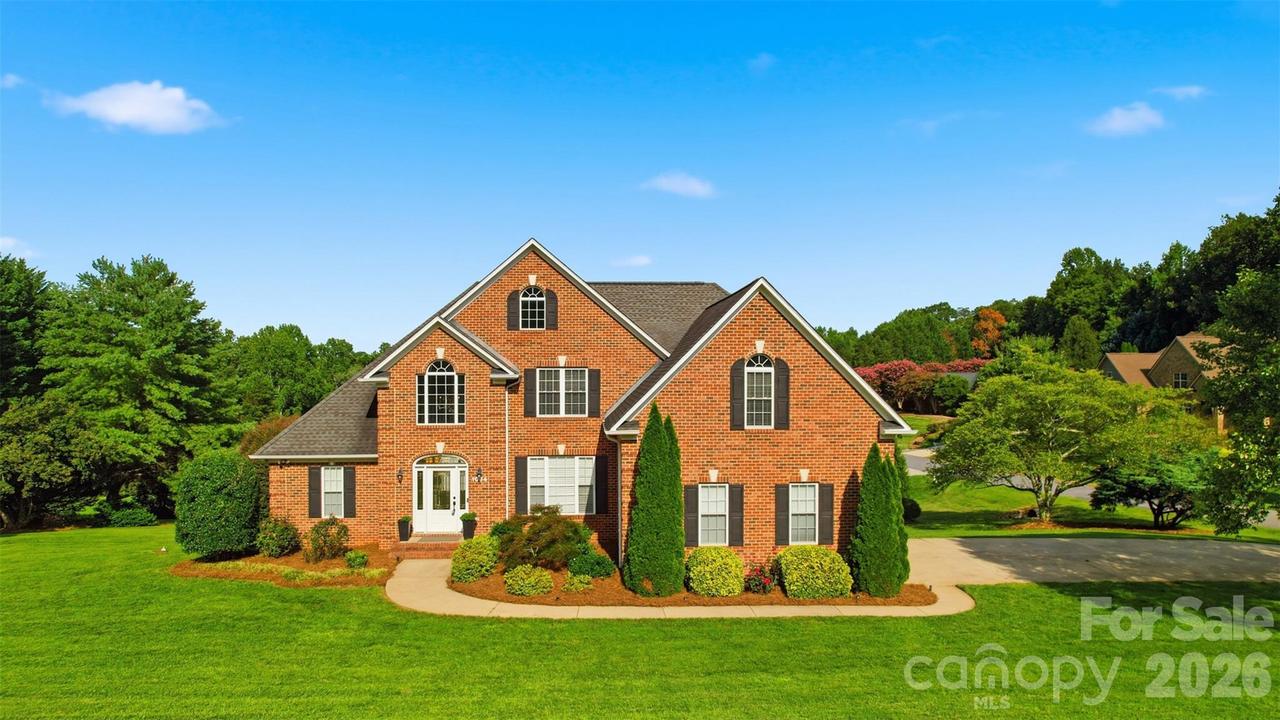 1064 Baker Barn Rd., Hickory, NC 28602