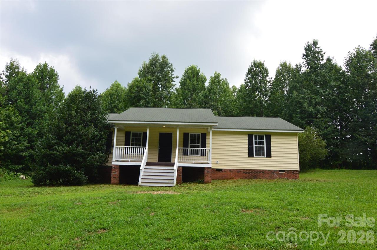 607 Anthony Grove Rd., Crouse, NC 28033