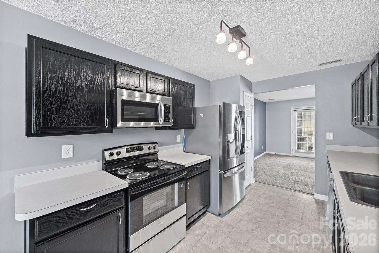3240 Barons Court Rd., Charlotte, NC 28213