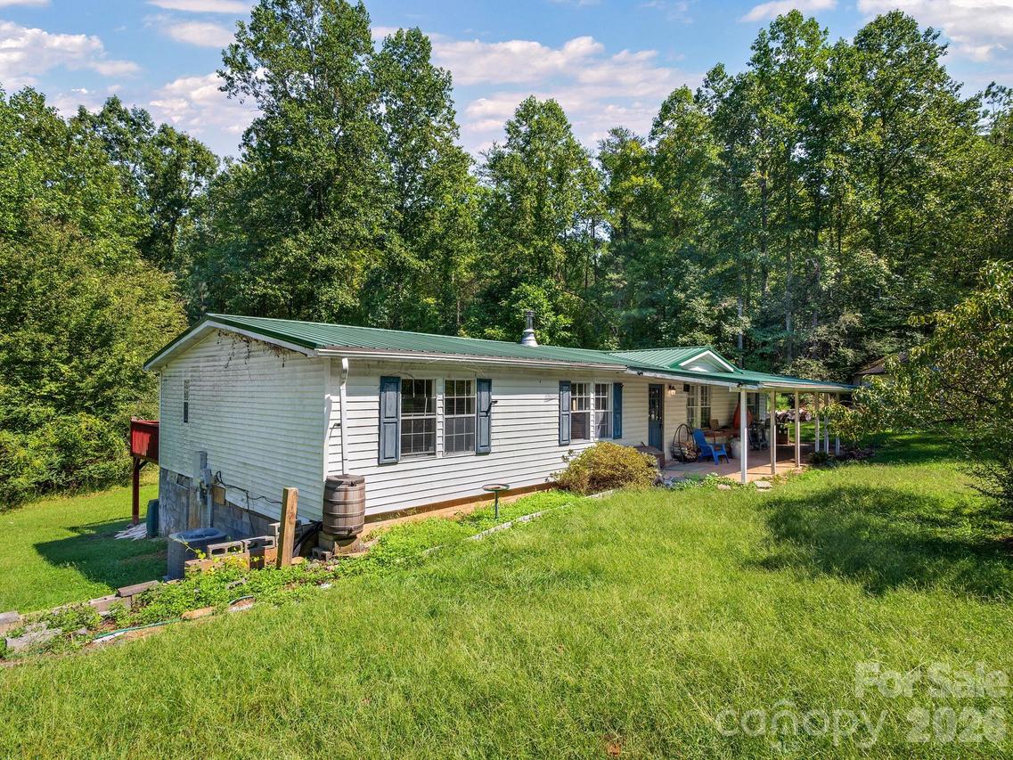 628 Grassy Knob Rd., Rutherfordton, NC 28139