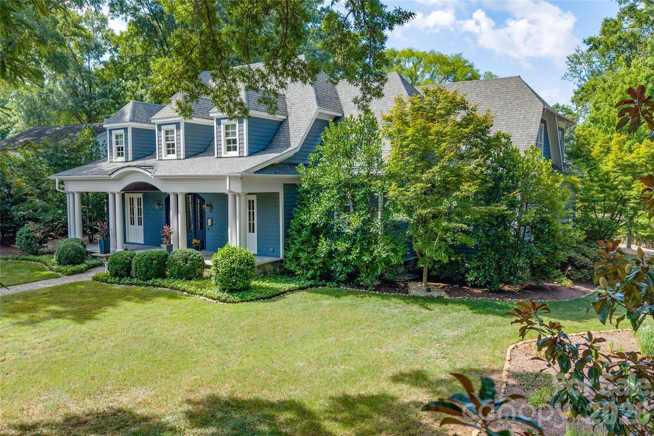 2800 Wintergreen Dr., Charlotte, NC 28211