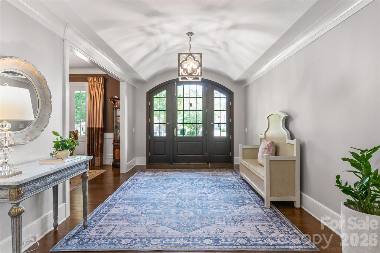 2800 Wintergreen Dr., Charlotte, NC 28211