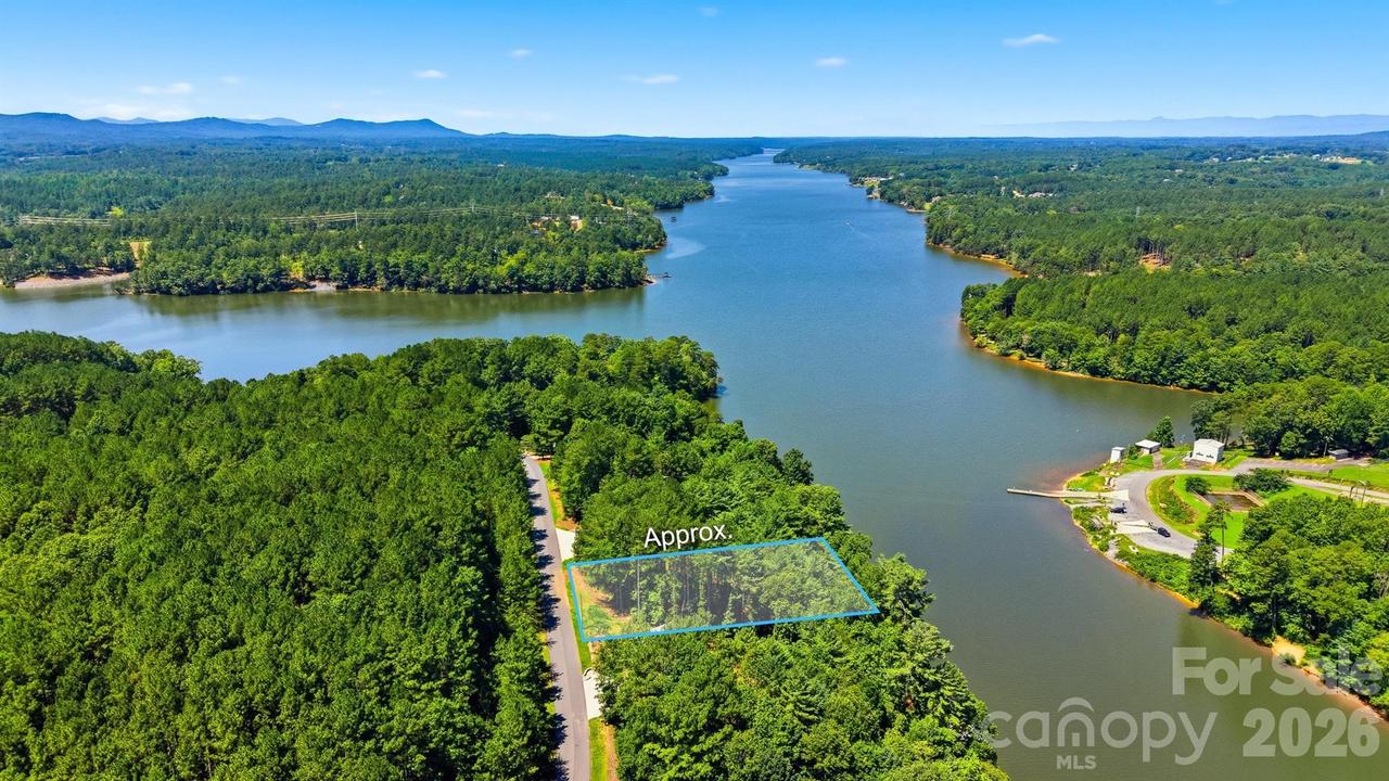 38 Peaceful Cove Ct., Granite Falls, NC 28630