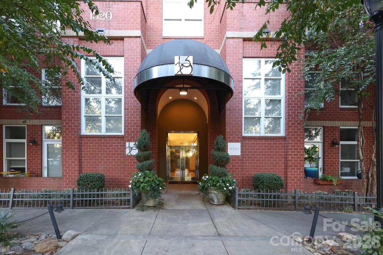 1320 Fillmore Ave. #305, Charlotte, NC 28203