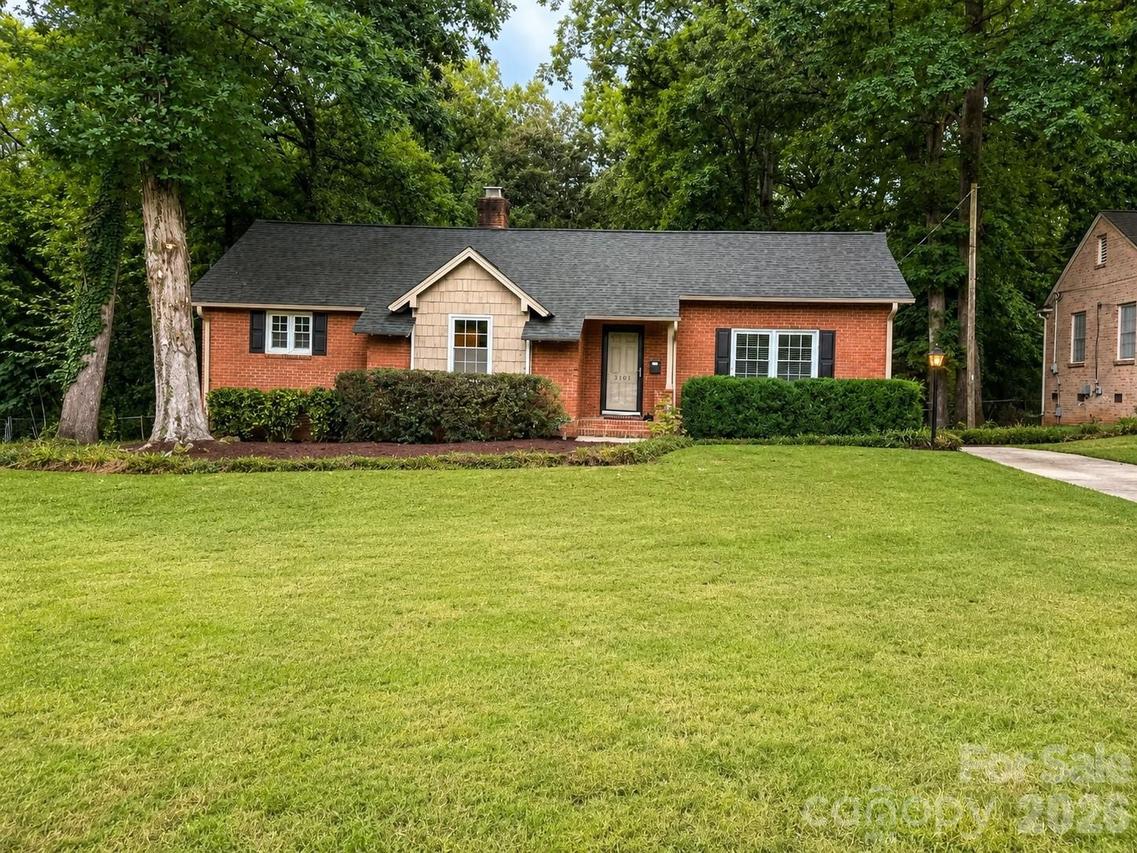 3101 Northampton Dr., Charlotte, NC 28210