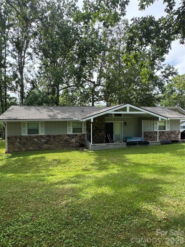 14 Palatka St., Arden, NC 28704
