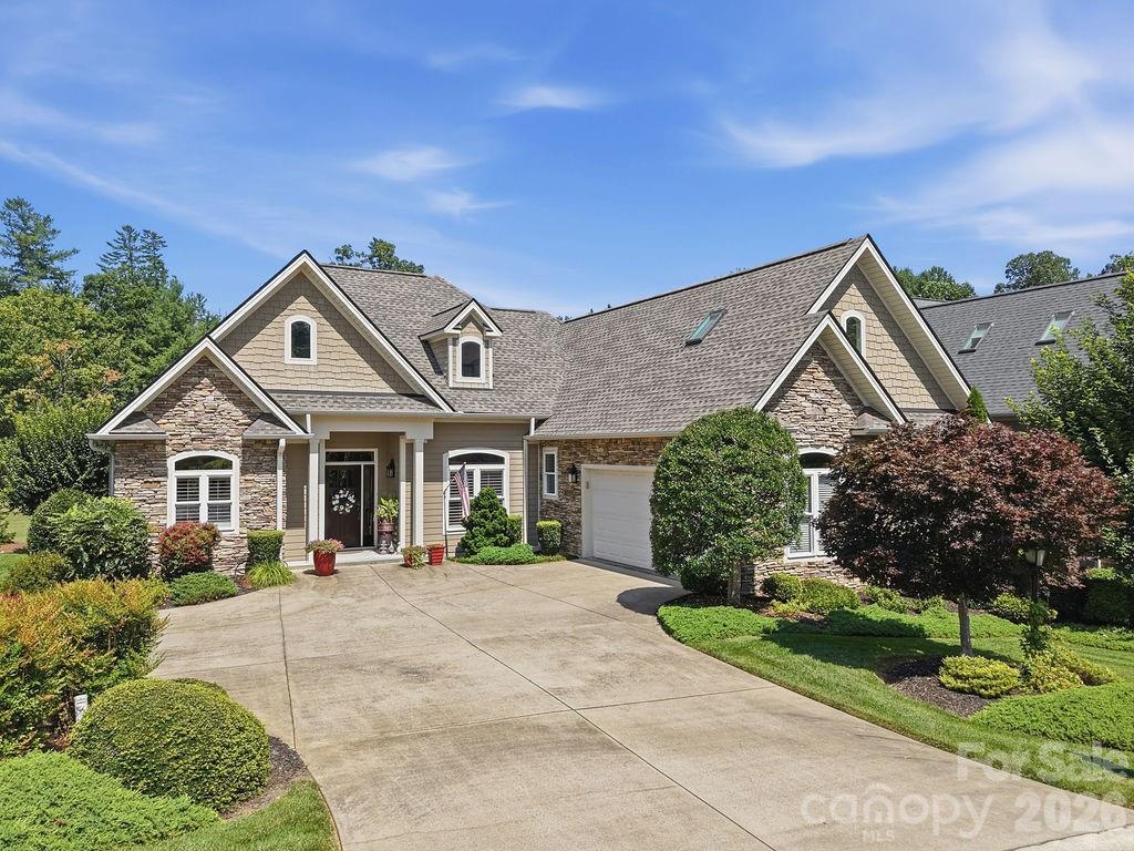 134 Whistlewood Ln., Hendersonville, NC 28739