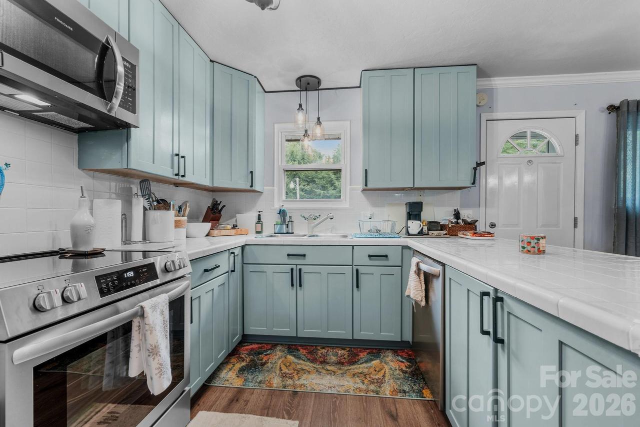 263 Fairway Ln. #D, Spruce Pine, NC 28777