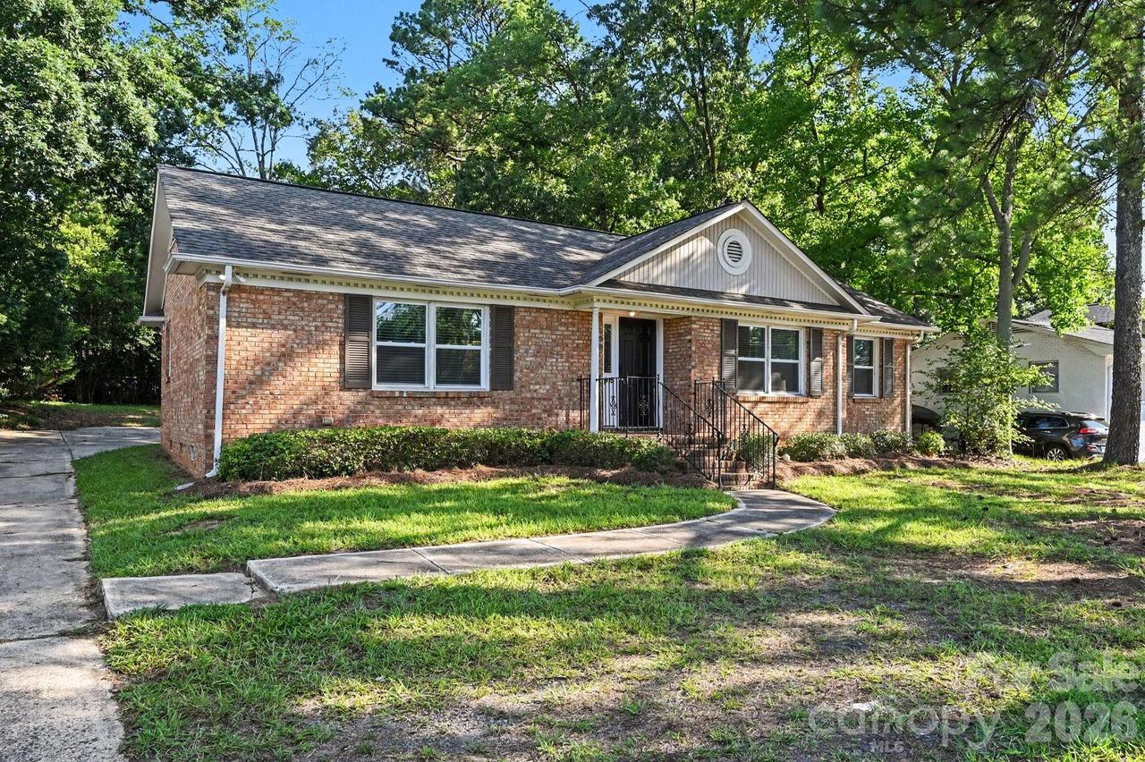 6915 Idlewild Rd., Charlotte, NC 28212