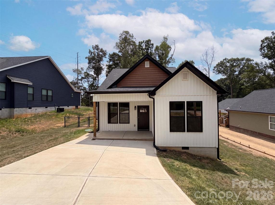 490 E 22nd St., Kannapolis, NC 28083
