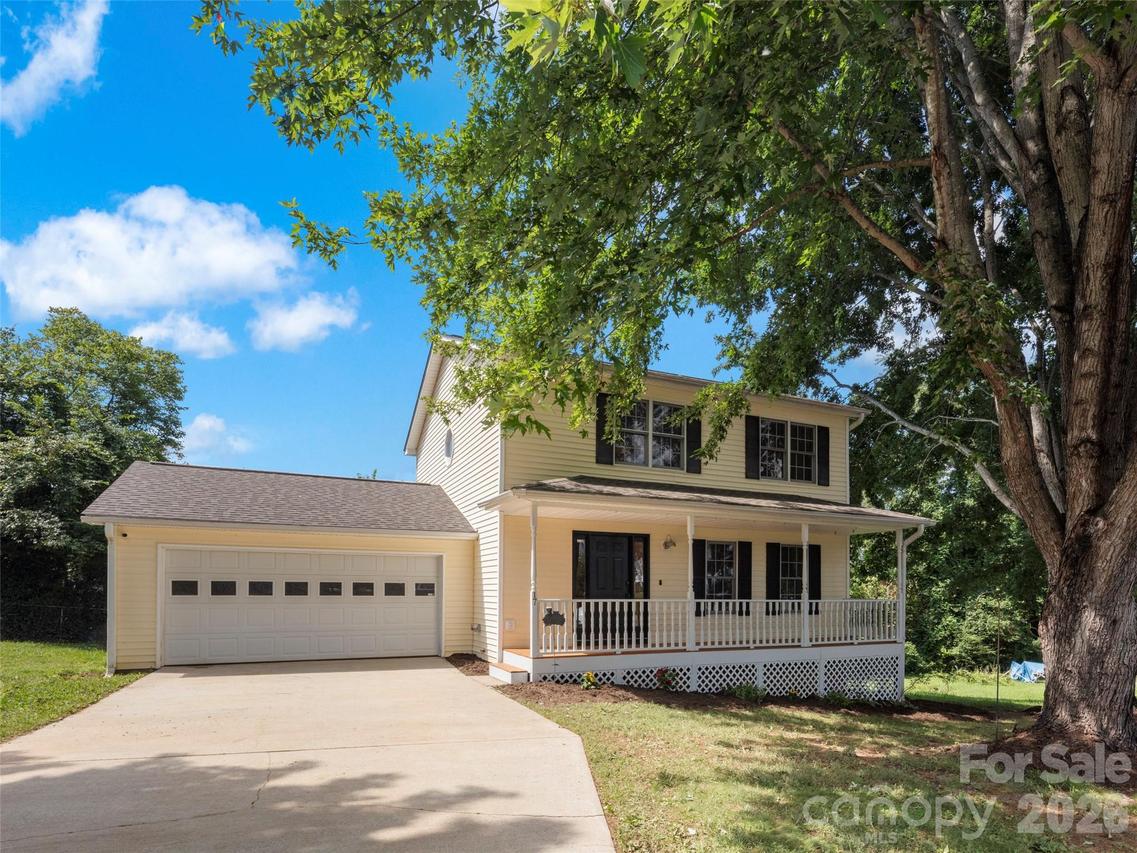 17 Mill Stone Dr., Asheville, NC 28803