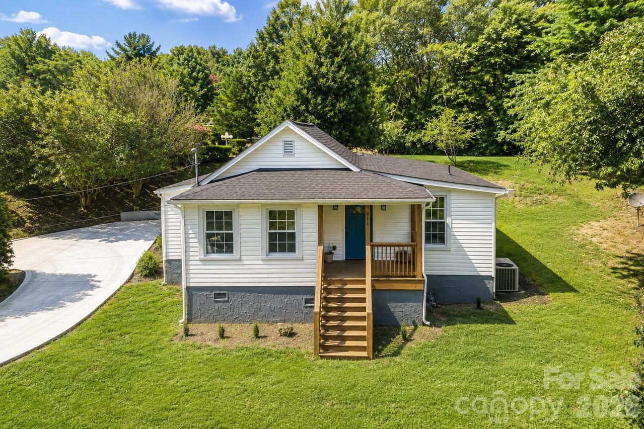 811 Markham Rd., Tryon, NC 28782