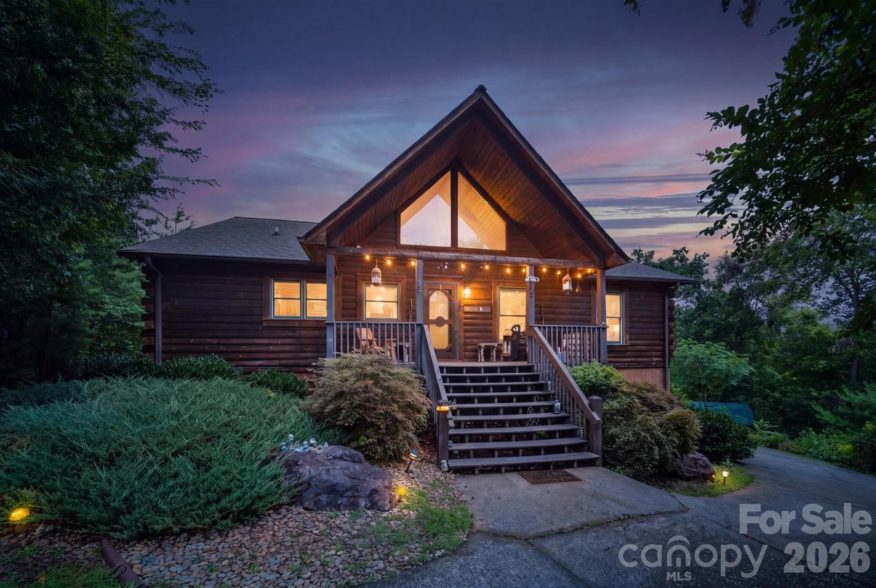 417 Garden Ln., Lake Lure, NC 28746