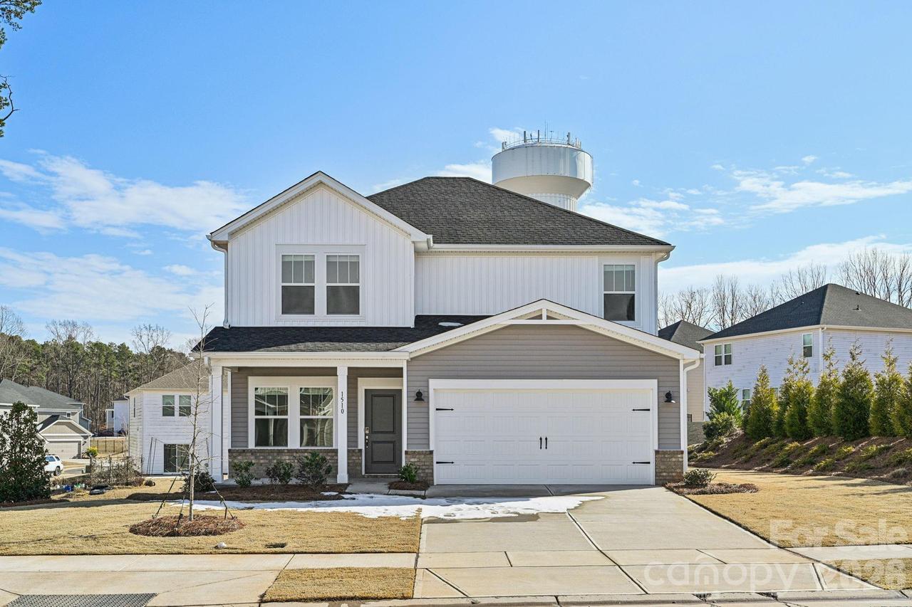 2306 Snapdragon Ct., Stanley, NC 28164