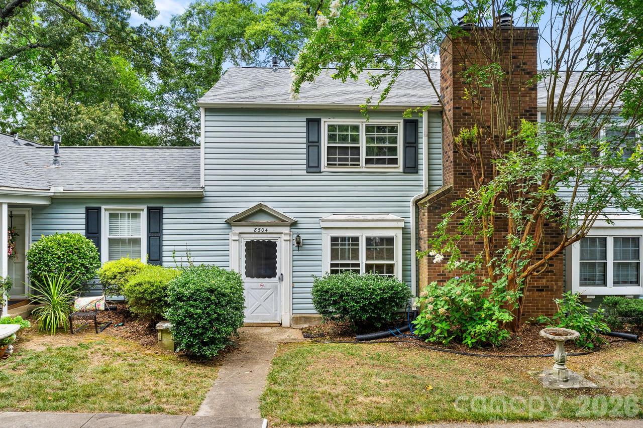 8504 Castle Pine Ct., Charlotte, NC 28226