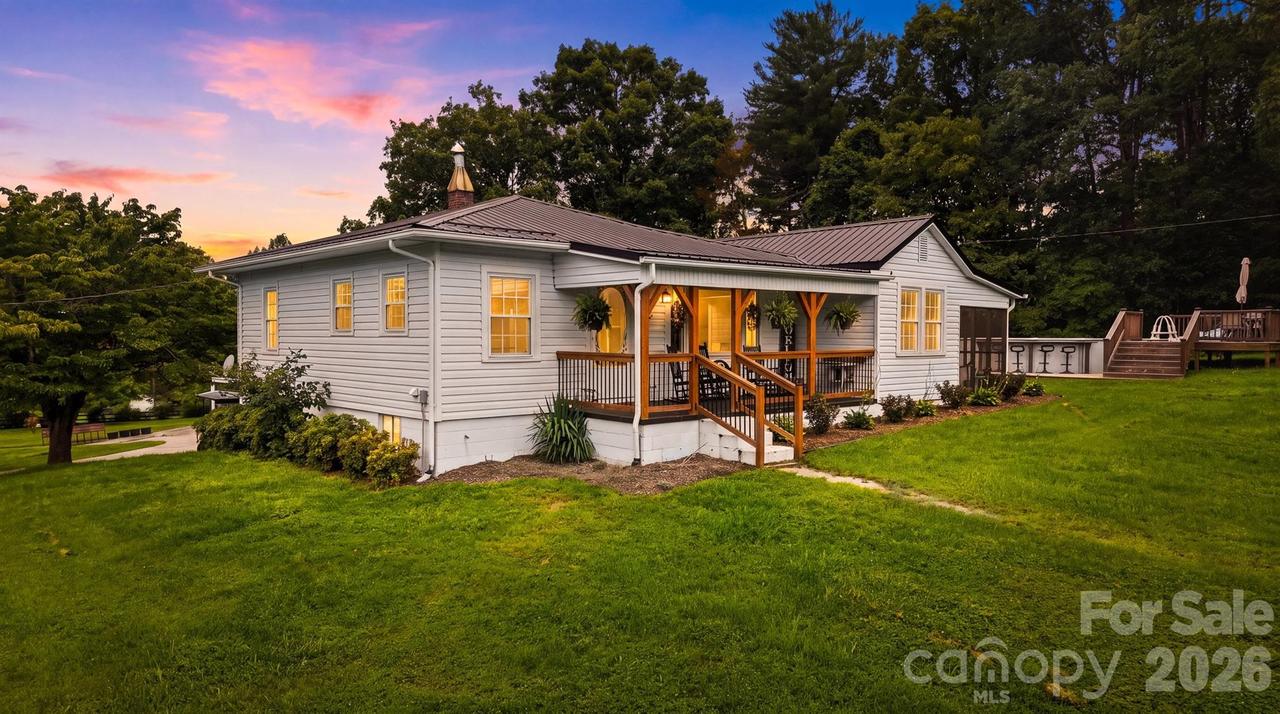 1706 Oakmont Dr., Lenoir, NC 28645
