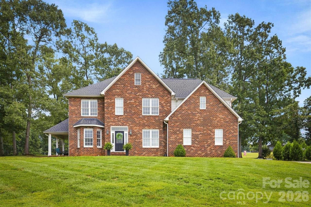3890 Hyder Ct., Morganton, NC 28655