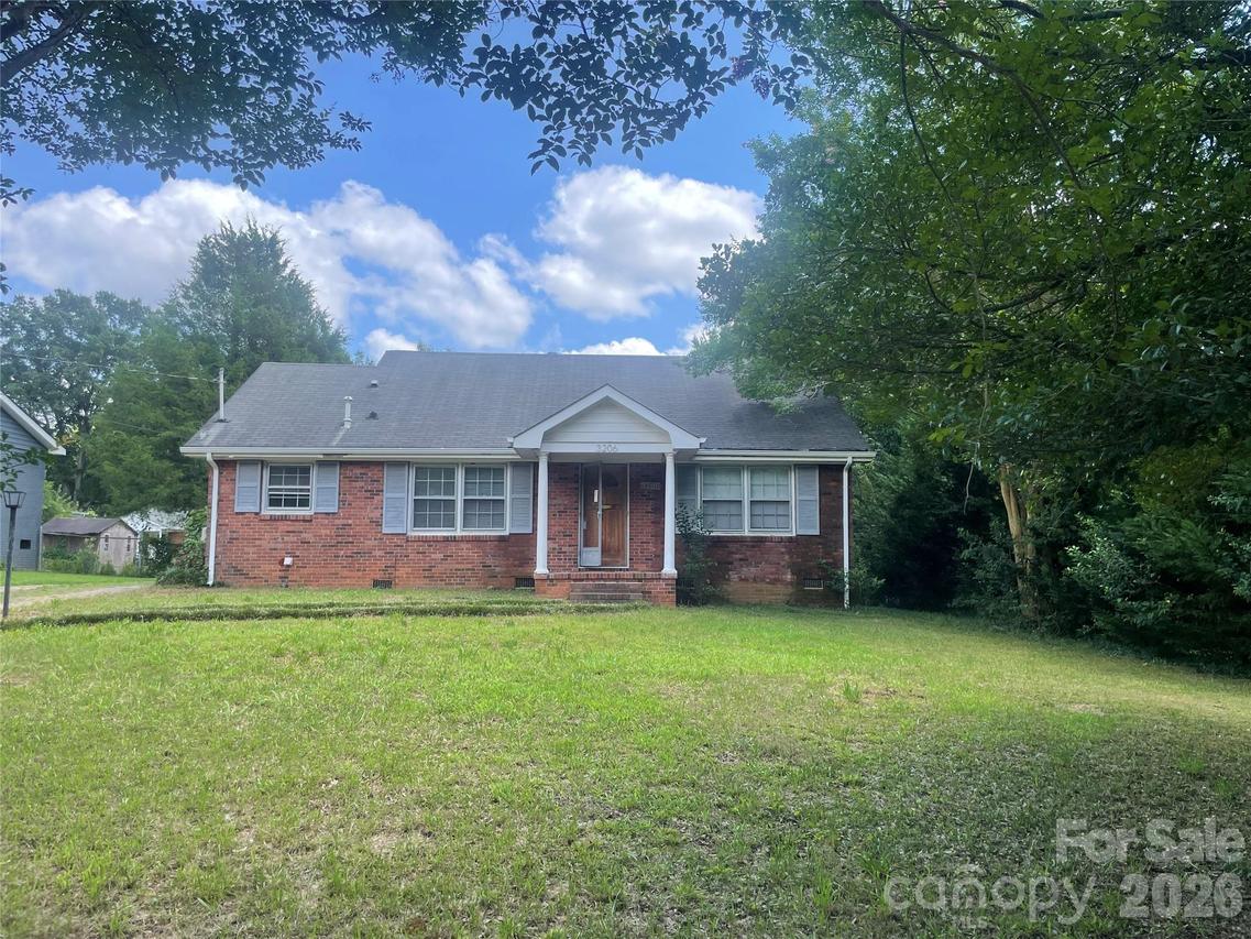 3206 Connecticut Ave., Charlotte, NC 28205