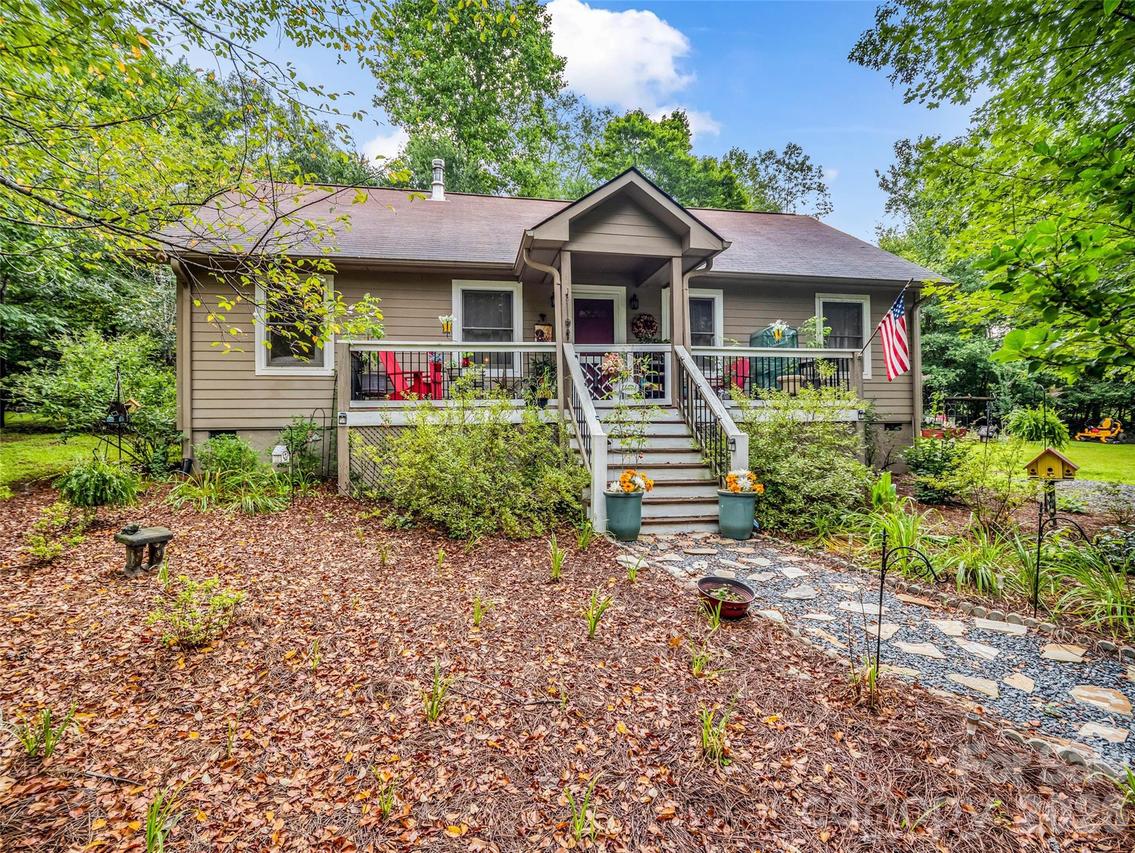 412 Whitestone Cir., Union Mills, NC 28167