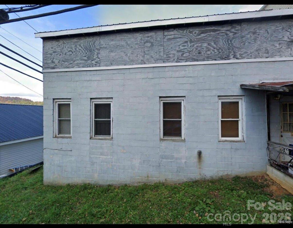 24 Millsaps St., Robbinsville, NC 28771