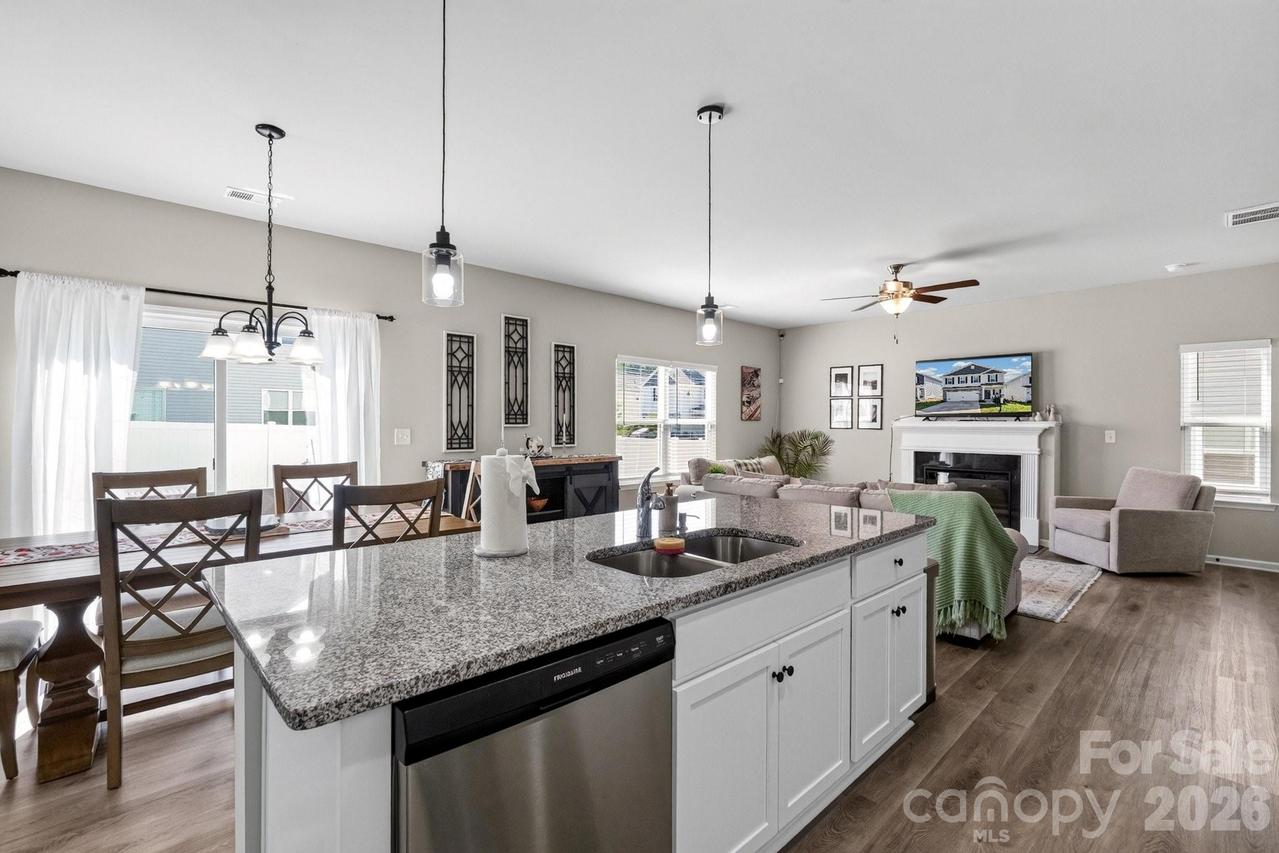 5223 Belstone Ln., Charlotte, NC 28215