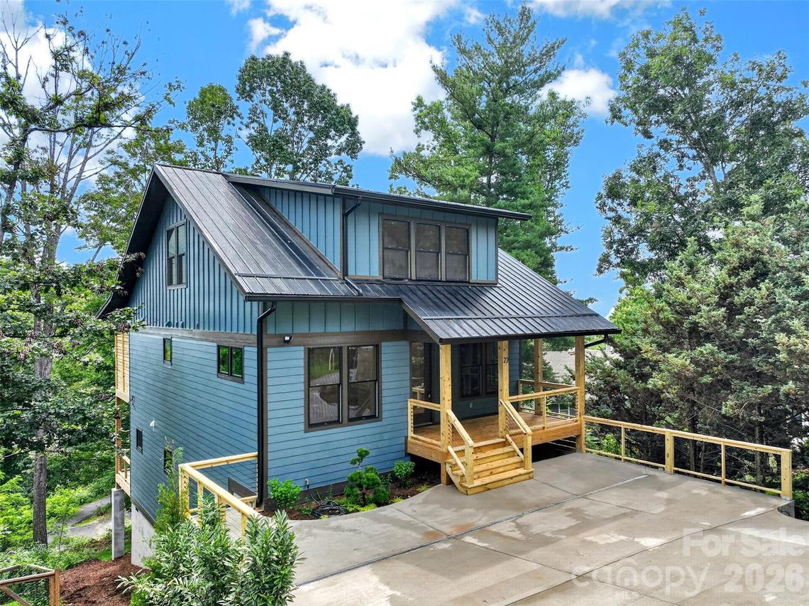 27 Denali Dr., Asheville, NC 28806