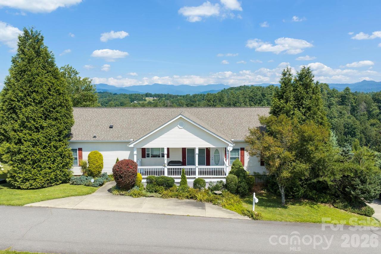 92 Bend View Dr., Marshall, NC 28753