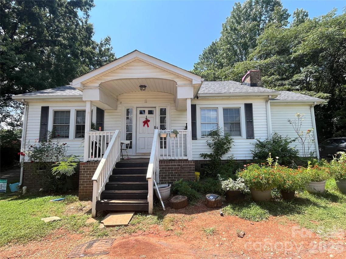 620 Peigler St., Concord, NC 28027