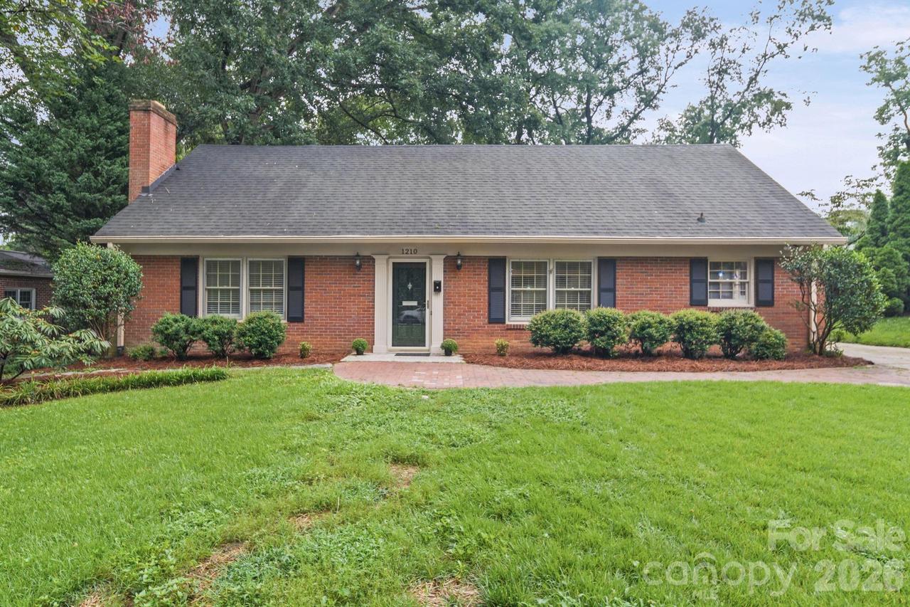 1210 Crescent Ave., Gastonia, NC 28052