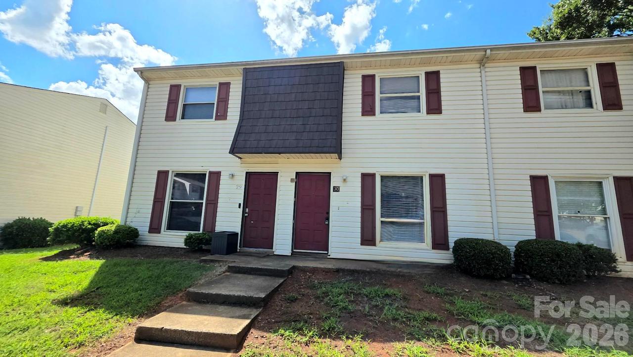 7906 Oak Meadow Ct., Charlotte, NC 28210
