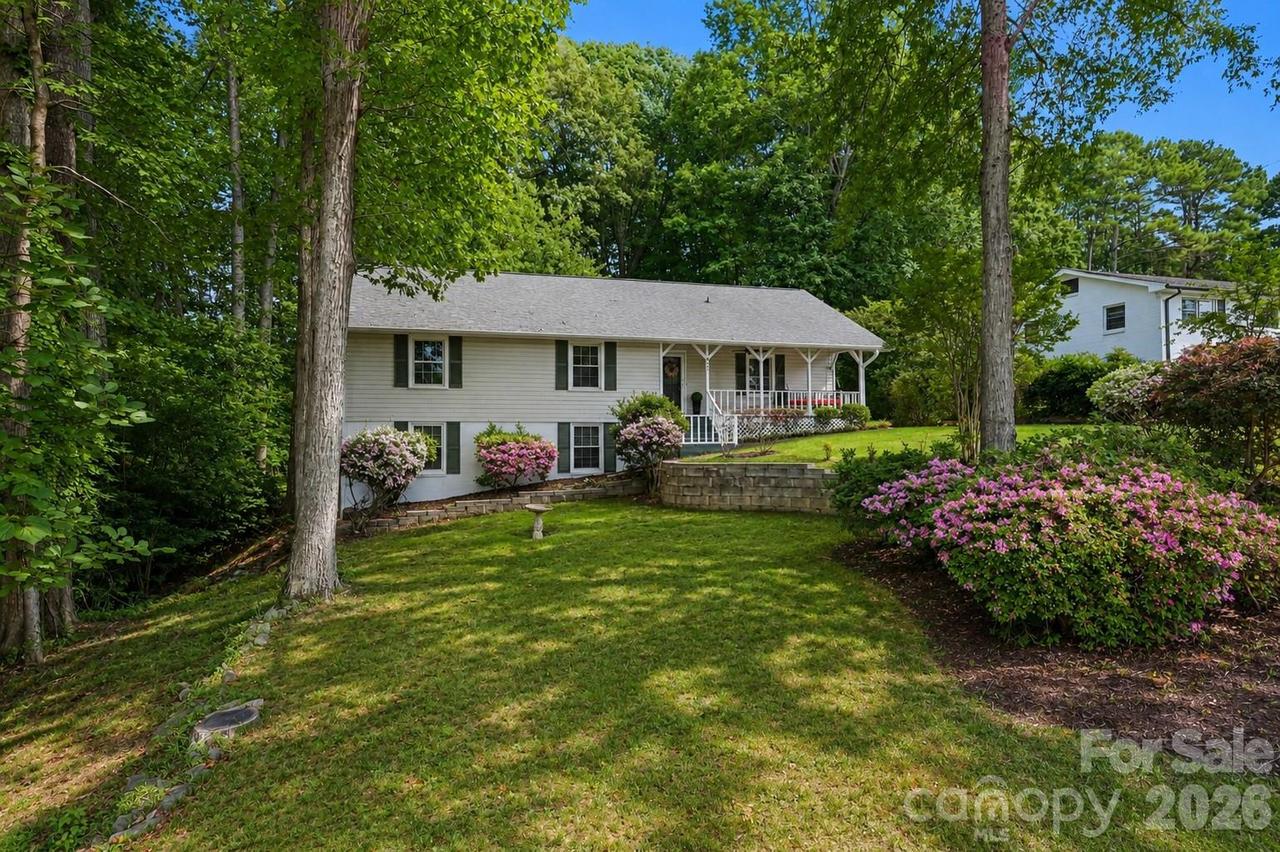 4242 Garvin Dr., Charlotte, NC 28269