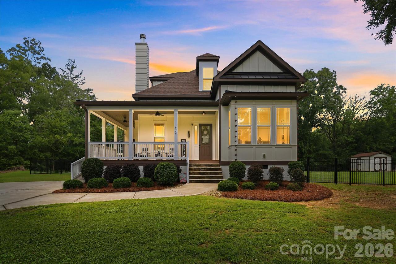 2348 Oak Grove Cir., Midland, NC 28107
