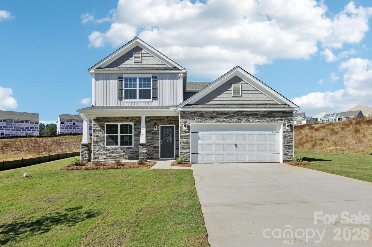 73 Ridgehaven Dr., Waynesville, NC 28786