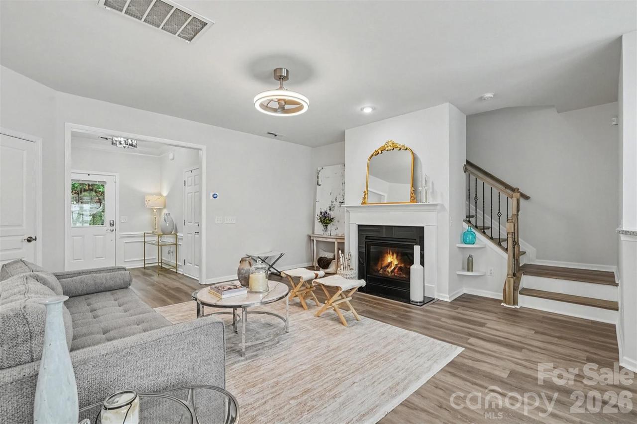 2447 Diplomat Ln., Charlotte, NC 28210
