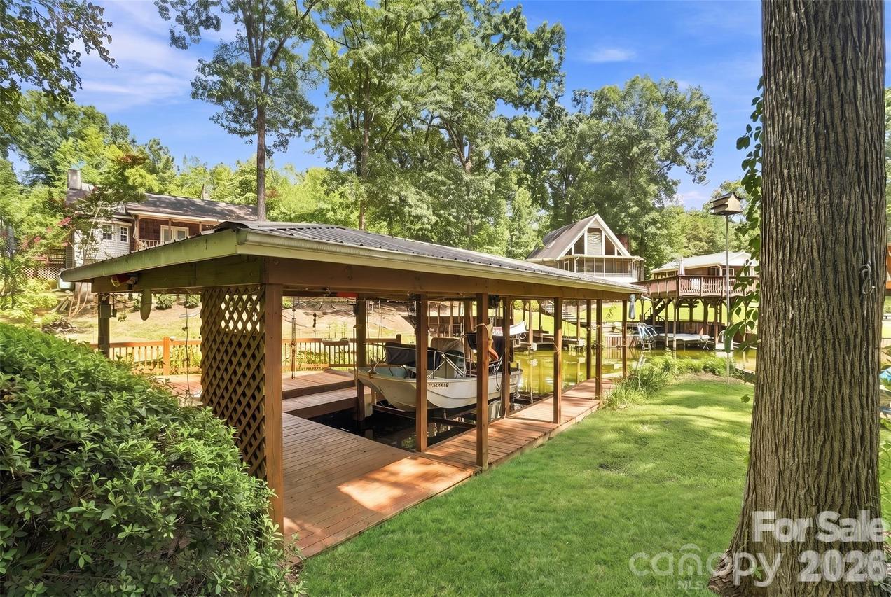 714 Springwood Dr., Mount Gilead, NC 27306