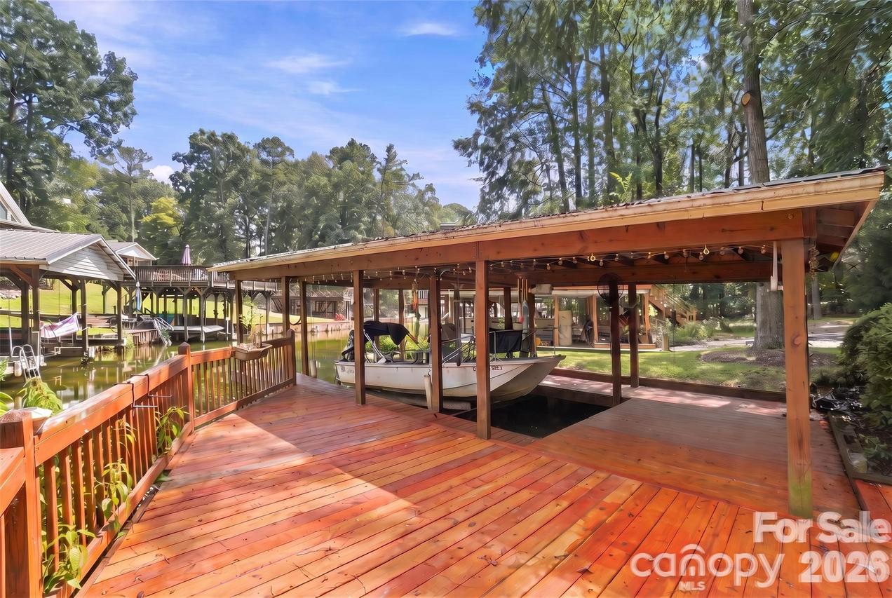 714 Springwood Dr., Mount Gilead, NC 27306